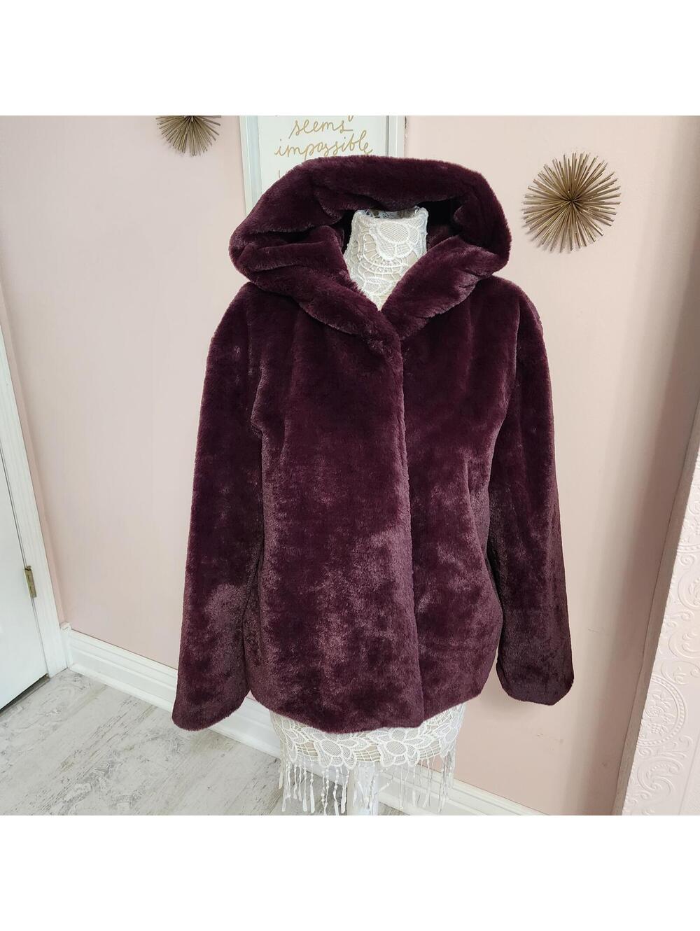 Simply Vera Vera Wang Burgundy Faux Fur Hooded Coat Jacket L Plush Soft